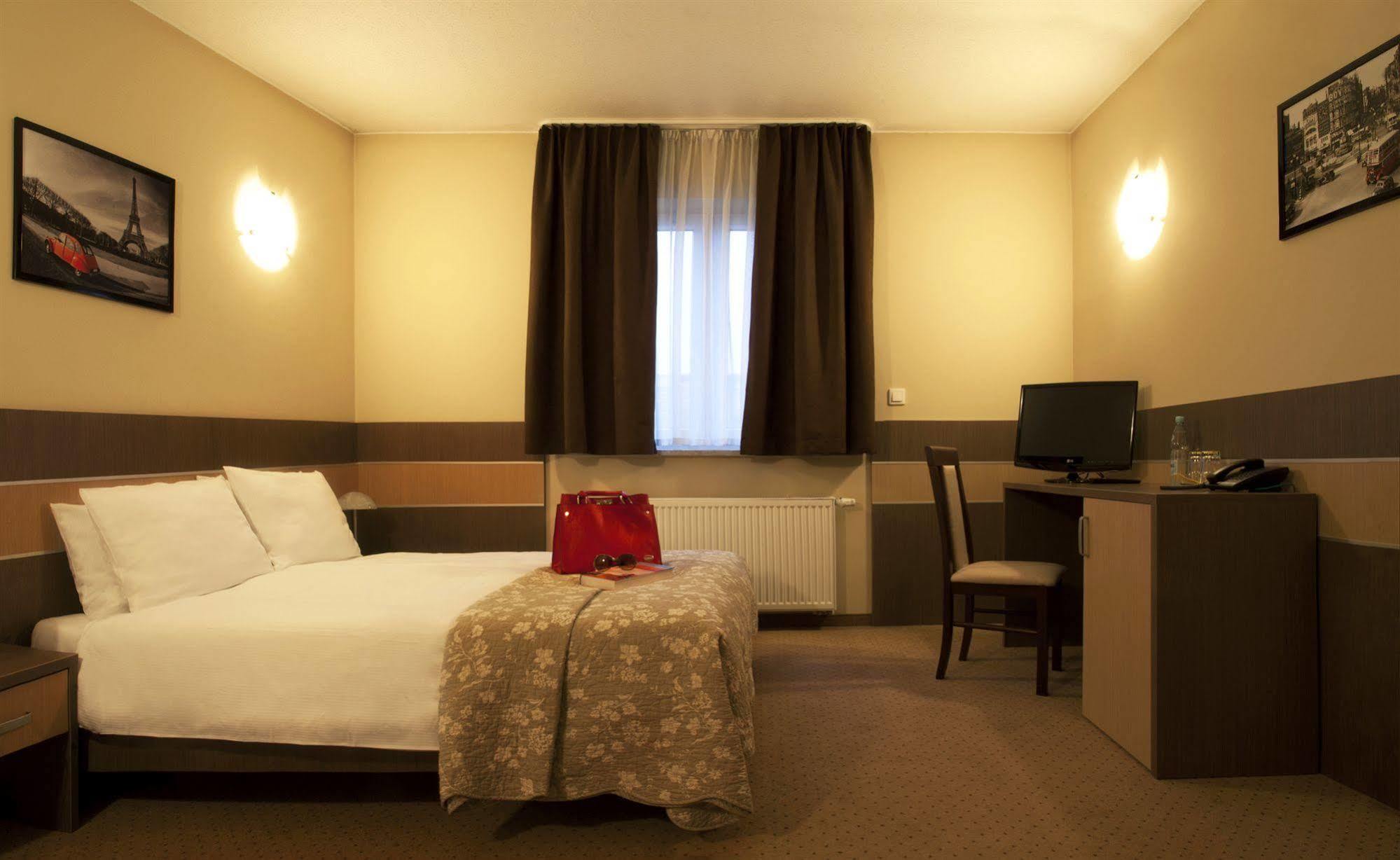 Sleep Hotel